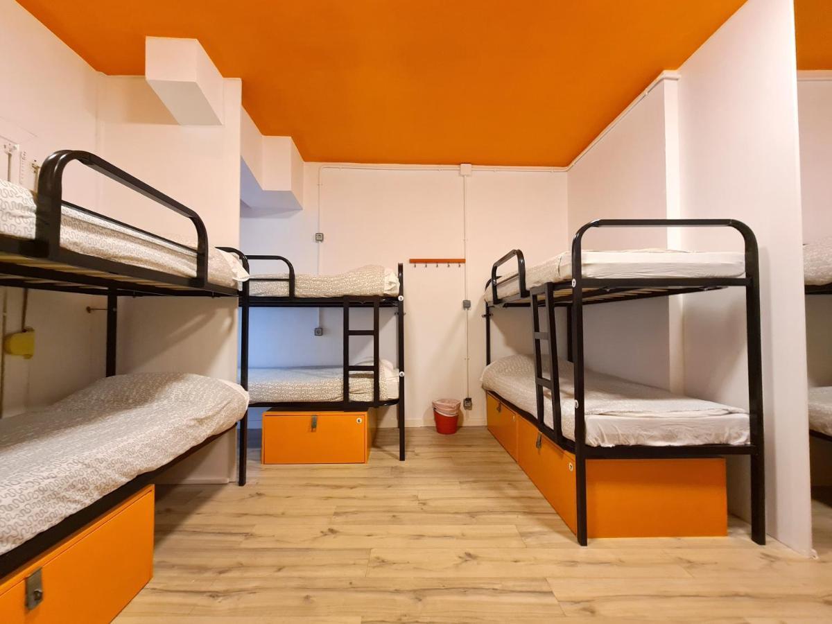 Arc House Gracia Hostel Barcelona Exterior foto