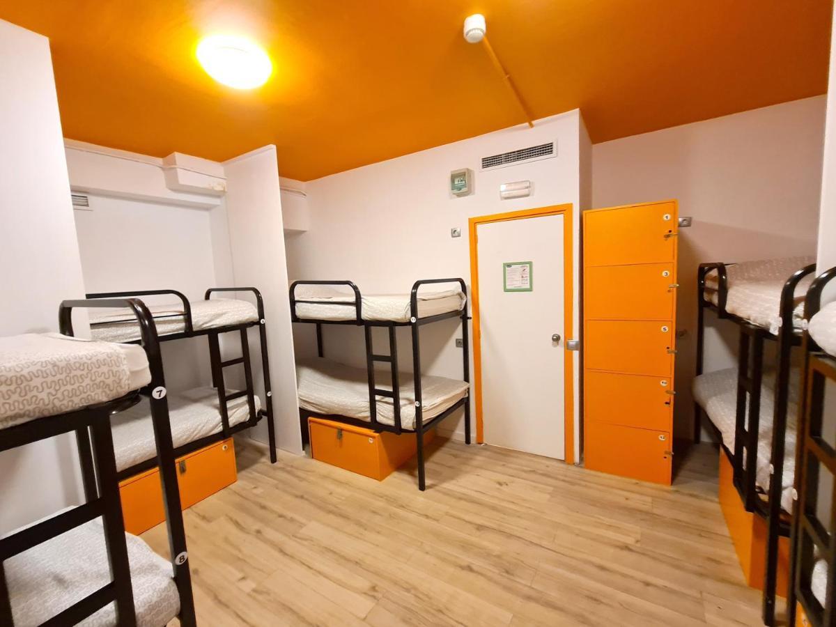 Arc House Gracia Hostel Barcelona Exterior foto