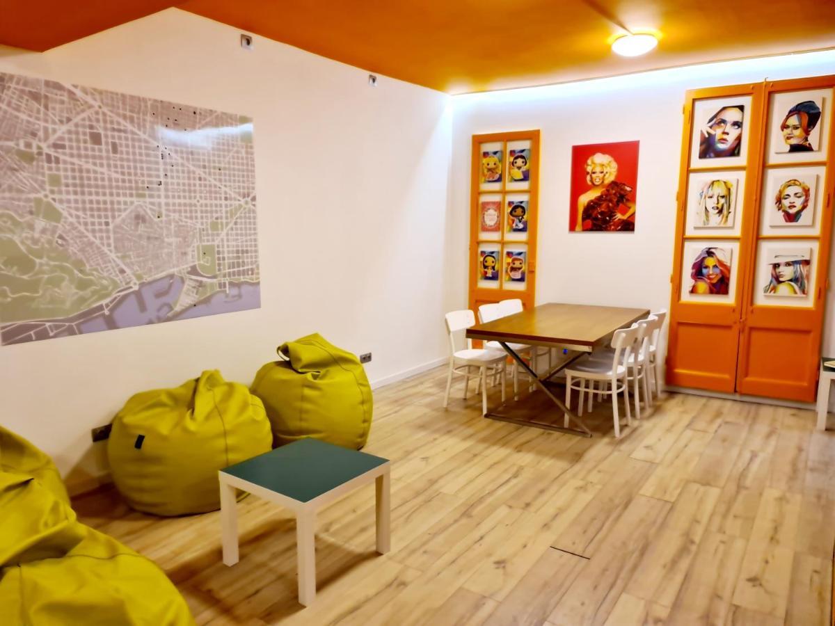 Arc House Gracia Hostel Barcelona Exterior foto