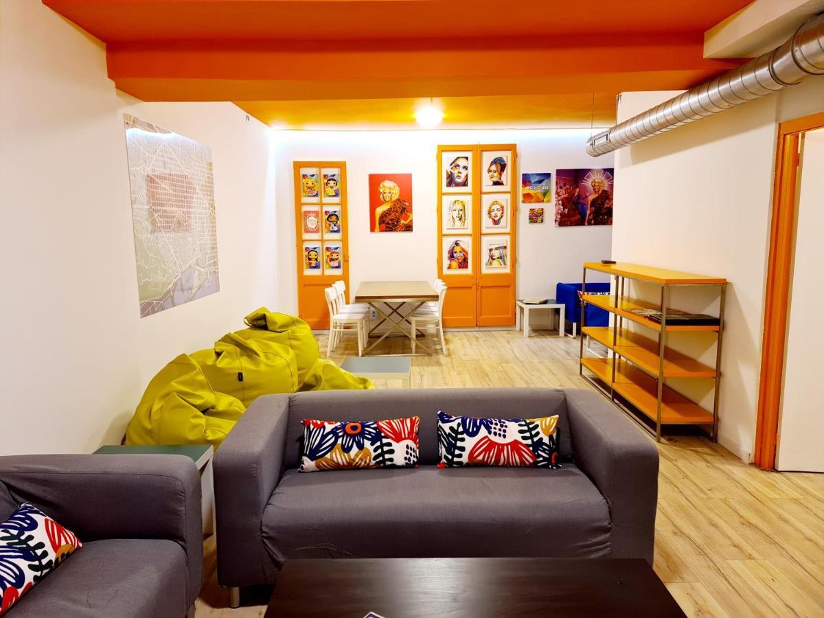 Arc House Gracia Hostel Barcelona Exterior foto